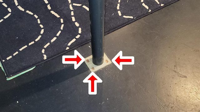 Home H: adjustable steel columns used as permanent supports