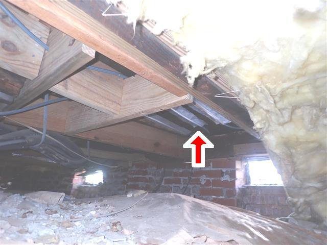 Home D: past wood-destroying insect damage to the band sill